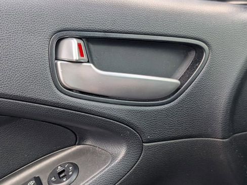 Used 2018 Kia Forte LX image 29