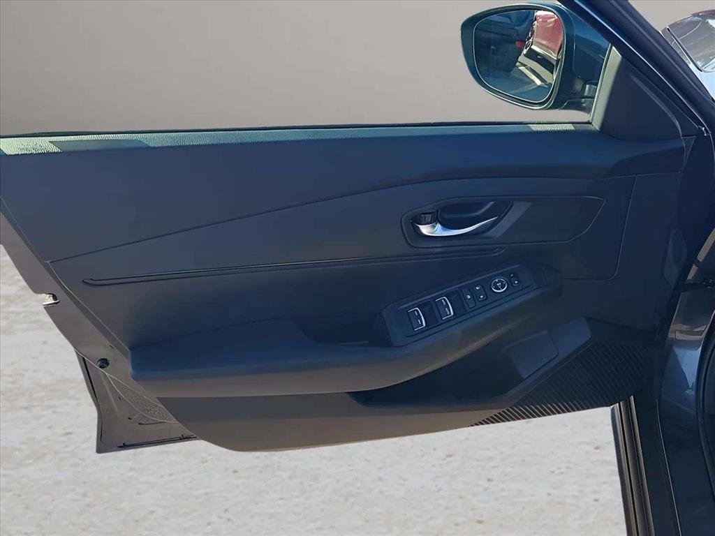 Used 2025 Honda Accord LX image 13