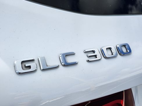 Used 2020 Mercedes-Benz GLC 300 4MATIC image 13