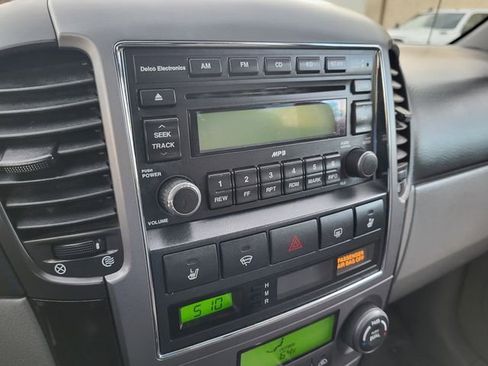 Used 2008 Kia Sorento EX w/ Luxury Pkg image 21