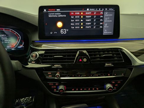 Certified 2023 BMW 530i w/ Convenience Package image 25