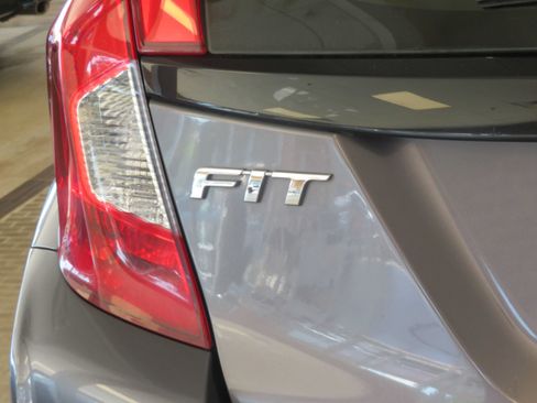 Used 2016 Honda Fit LX image 61