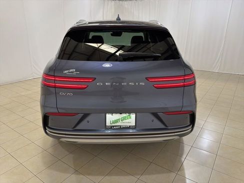 Used 2026 Genesis Electrified GV70 Prestige image 4