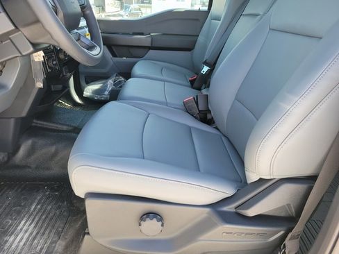 New 2026 Ford F250 XL w/ XL Chrome Package image 6