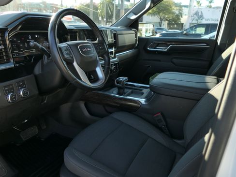 Used 2023 GMC Sierra 1500 Elevation w/ X31 Off-Road Package image 12