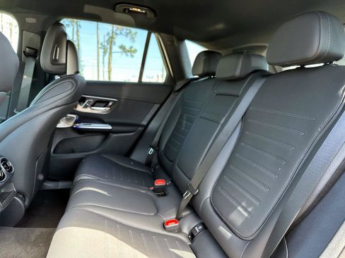 New 2025 Mercedes-Benz GLC 350e 4MATIC image 14