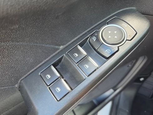 Used 2022 Ford Escape SE FWD image 28