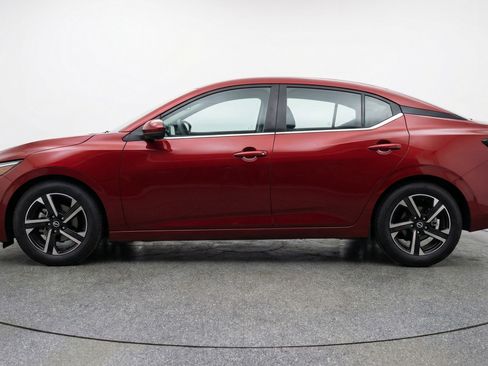 Used 2025 Nissan Sentra SV FWD image 5