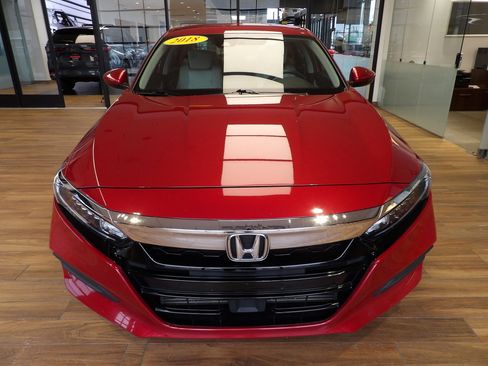 Used 2018 Honda Accord LX image 2
