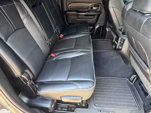 Used 2024 RAM 3500 Limited AWD/4WD image 19