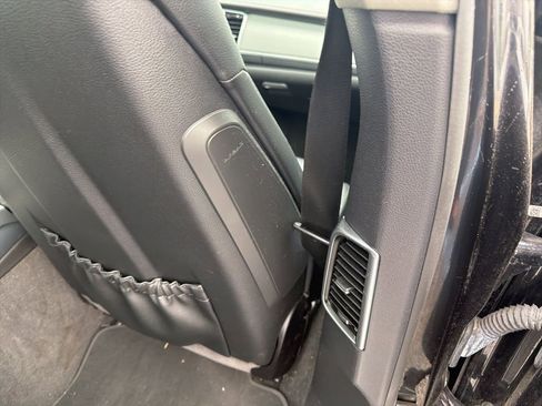 Used 2015 Porsche Panamera 4 image 70