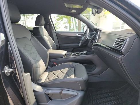 New 2026 Volkswagen Atlas Cross Sport SE image 17