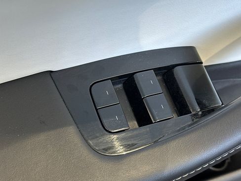 Used 2018 Tesla Model 3 Long Range AWD/4WD image 13