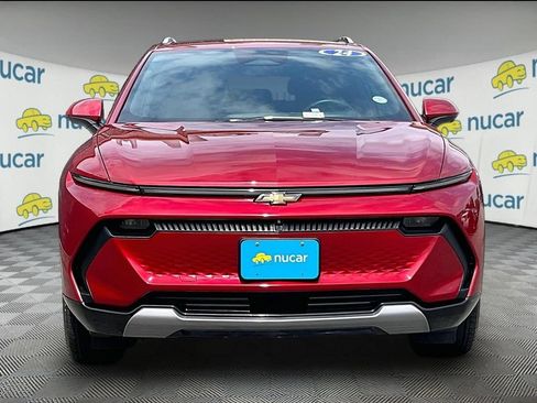 Used 2024 Chevrolet Equinox EV LT FWD image 2