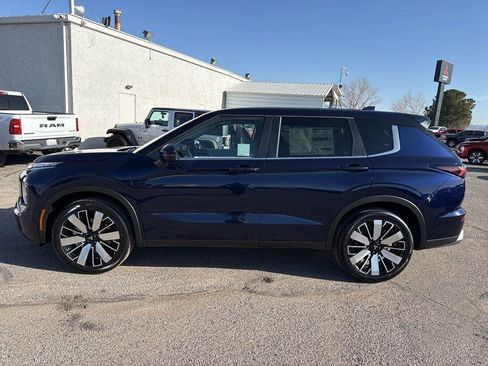 New 2026 Mitsubishi Outlander SE FWD image 4