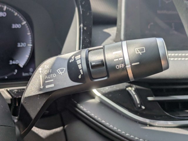 Used 2025 INFINITI QX60 Luxe FWD image 32