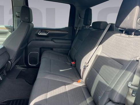 Used 2025 Chevrolet Silverado 1500 LT image 16