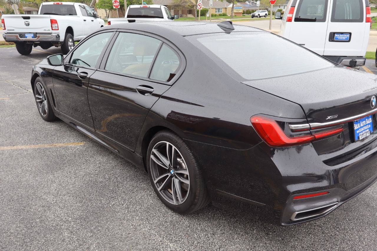 Used 2022 BMW 750i xDrive w/ Executive Package AWD/4WD image 6
