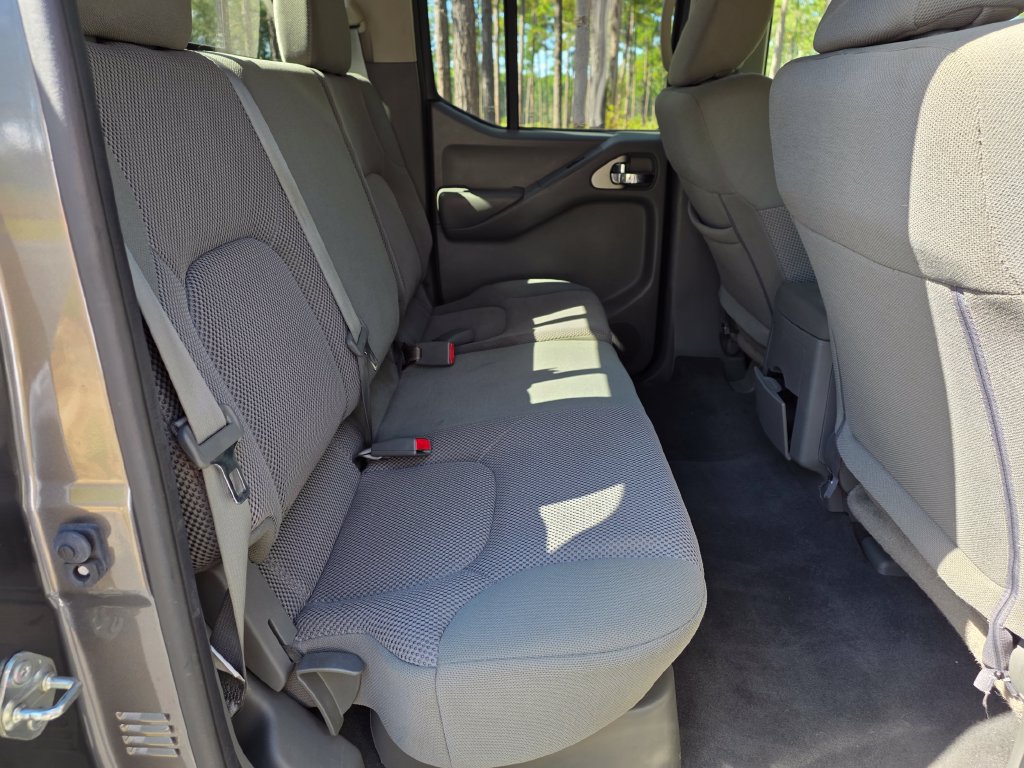 Used 2019 Nissan Frontier SV RWD image 18