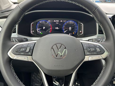 New 2026 Volkswagen Taos SEL image 23