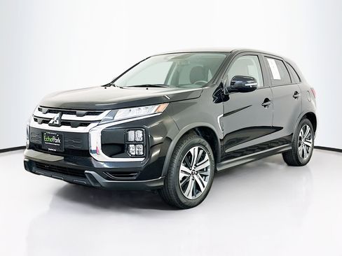 Used 2024 Mitsubishi Outlander Sport SE image 3