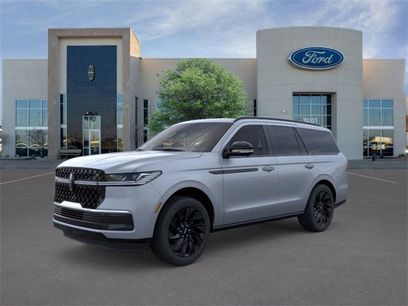 New 2025 Lincoln Navigator Reserve w/ Jet Appearance Package