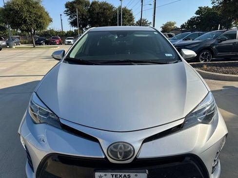 Used 2018 Toyota Corolla SE FWD image 7