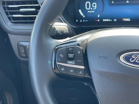 Used 2024 Ford Escape Platinum AWD/4WD image 26