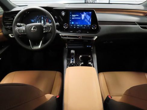 Used 2025 Lexus RX 350 FWD w/ Technology Package image 28