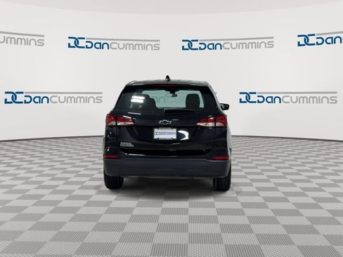 Used 2023 Chevrolet Equinox LS image 7