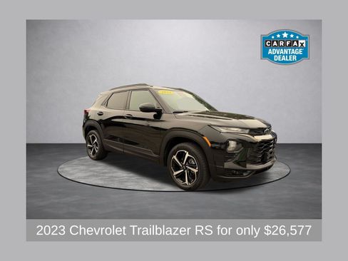 Used 2023 Chevrolet TrailBlazer RS w/ Convenience Package AWD/4WD image 1