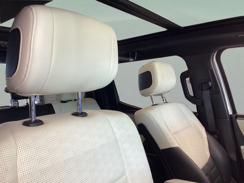 Used 2023 Toyota Tundra Capstone AWD/4WD image 24