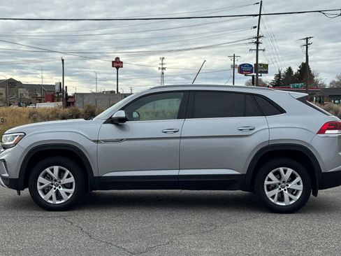 Used 2021 Volkswagen Atlas Cross Sport S image 5