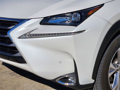 Used 2017 Lexus NX 200t FWD image 9