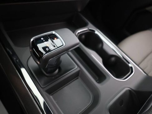 Used 2025 Chevrolet Silverado 1500 ZR2 w/ Technology Package image 14