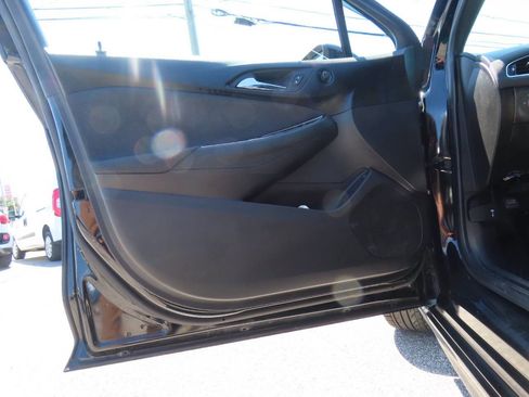 Used 2019 Chevrolet Cruze LT w/ RS Package FWD image 35