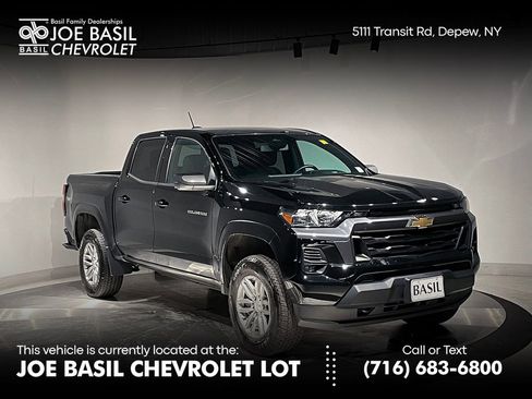 Used 2024 Chevrolet Colorado LT w/ LT Convenience Package II AWD/4WD image 1