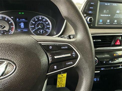 Used 2020 Hyundai Santa Fe SE image 24