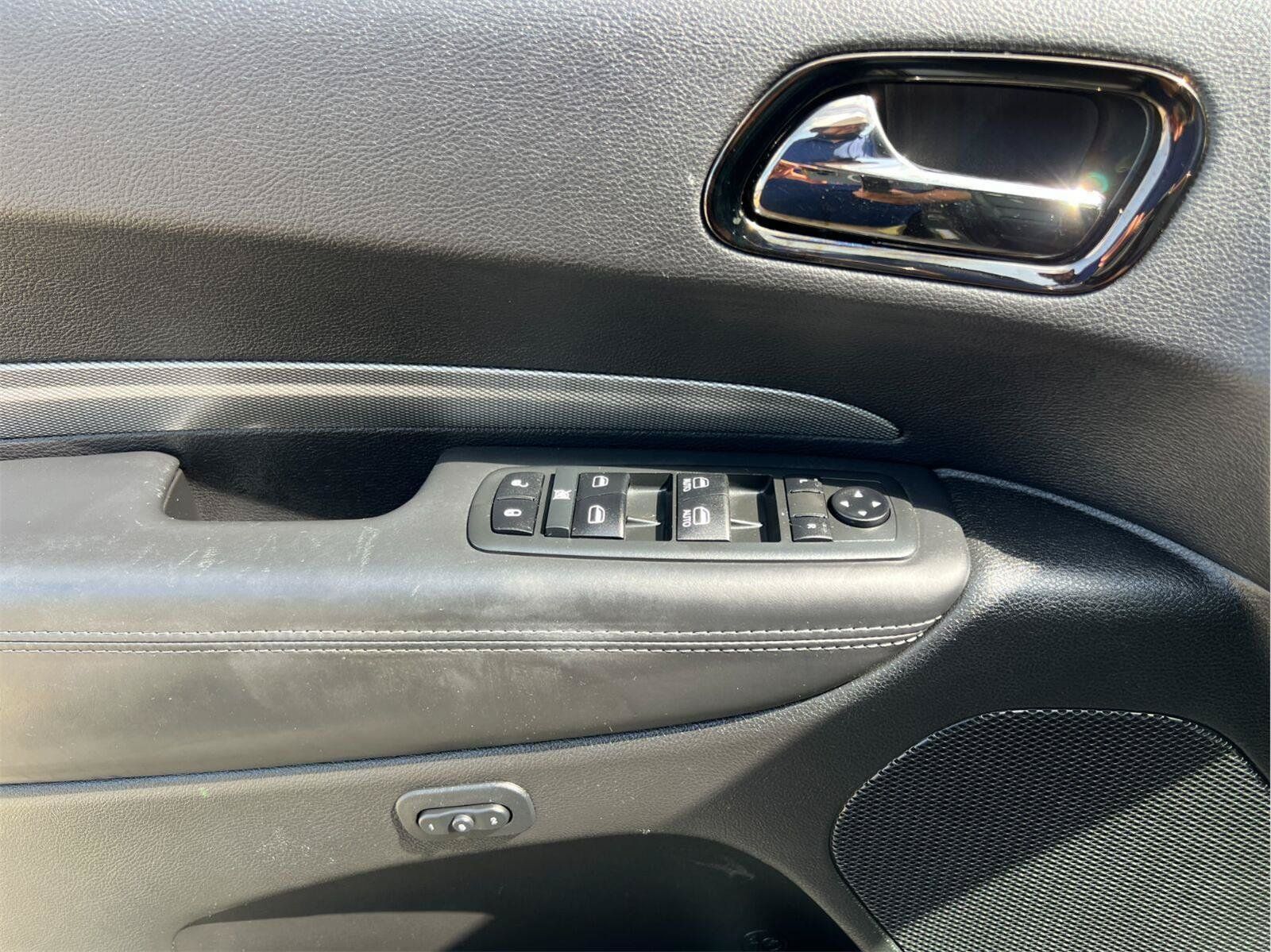 Used 2020 Dodge Durango R/T w/ Blacktop Package AWD/4WD image 14
