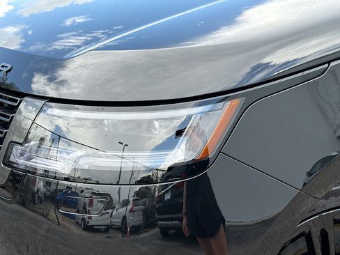 New 2026 Land Rover Range Rover SE AWD/4WD image 9