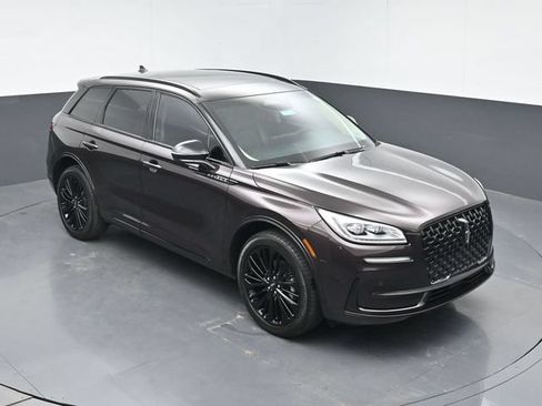 Used 2023 Lincoln Corsair Reserve w/ Equipment Group 201A FWD image 40