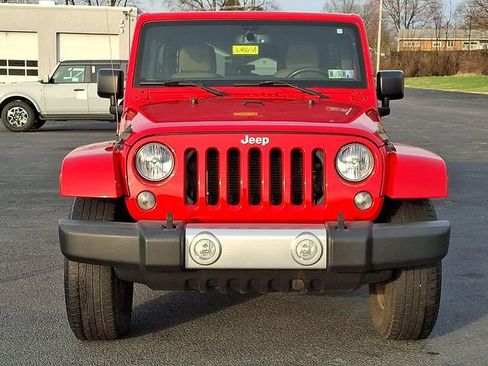 Used 2015 Jeep Wrangler Unlimited Sahara w/ Connectivity Group image 5