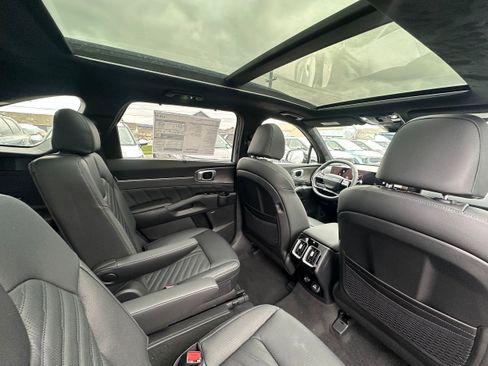 New 2026 Kia Sorento SX Prestige image 19