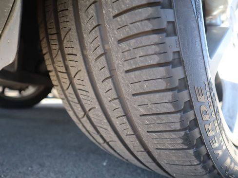 Used 2020 Porsche Cayenne image 14