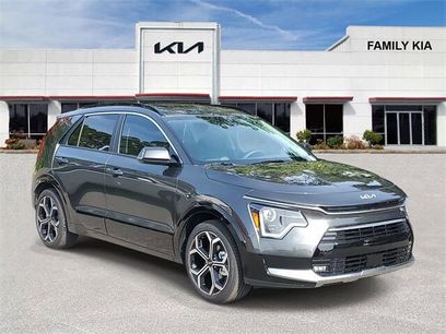 New 2025 Kia Niro EX Touring
