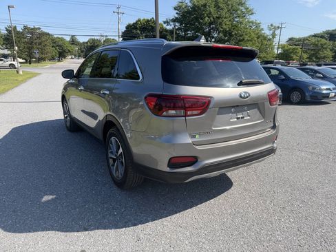 Used 2019 Kia Sorento EX w/ EX Touring Package AWD/4WD image 3