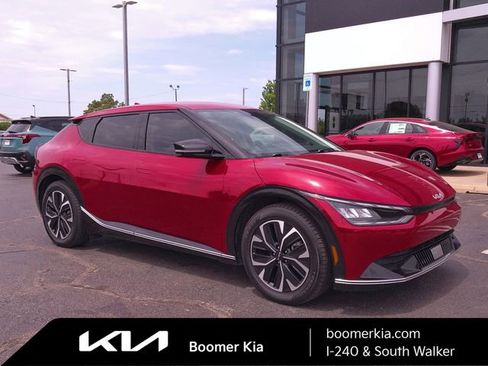 Used 2022 Kia EV6 Wind RWD image 5