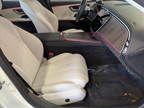 Used 2025 Mercedes-Benz E 350 Sedan image 22