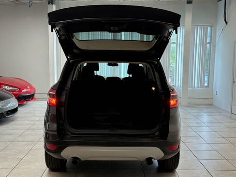 Used 2017 Ford Escape SE AWD/4WD image 20