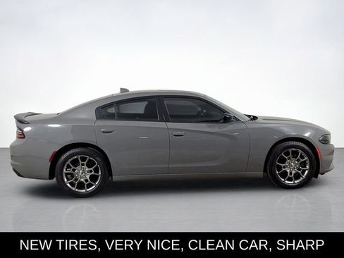 Used 2017 Dodge Charger SXT w/ Rallye Group image 2